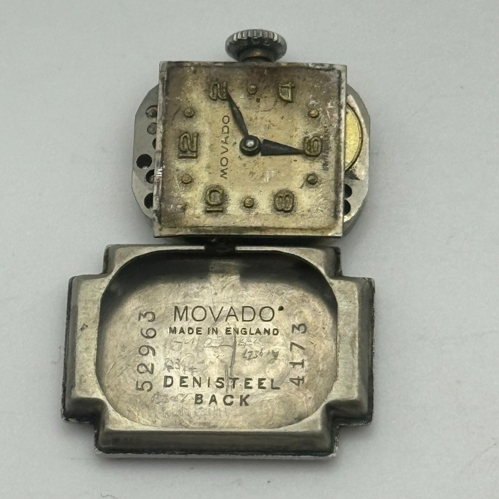 13.1mm Movado Ladies 575 Manual Wind Swiss Watch Movement Vintage RUNS FOR PARTS