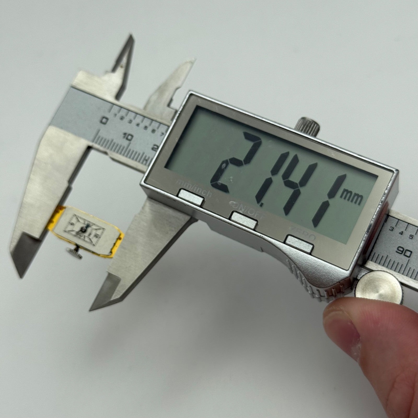 9mm Running  Lucien Piccard LP 37 Baguette Tank Watch Movement Manual Wind PARTS