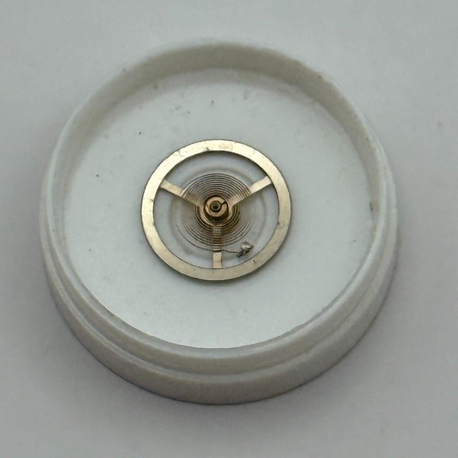 EB 1333 Balance Wheel Complete And Spring 8¾’’’ 118 Watch Movement Parts NOS