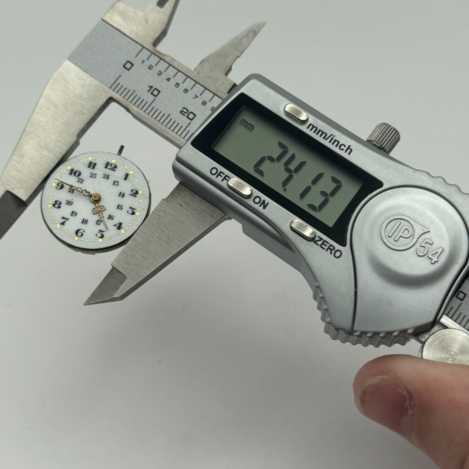 24.1mm Unidentified High Grade Manual Wind Watch Movement Vintage PARTS REPAIR