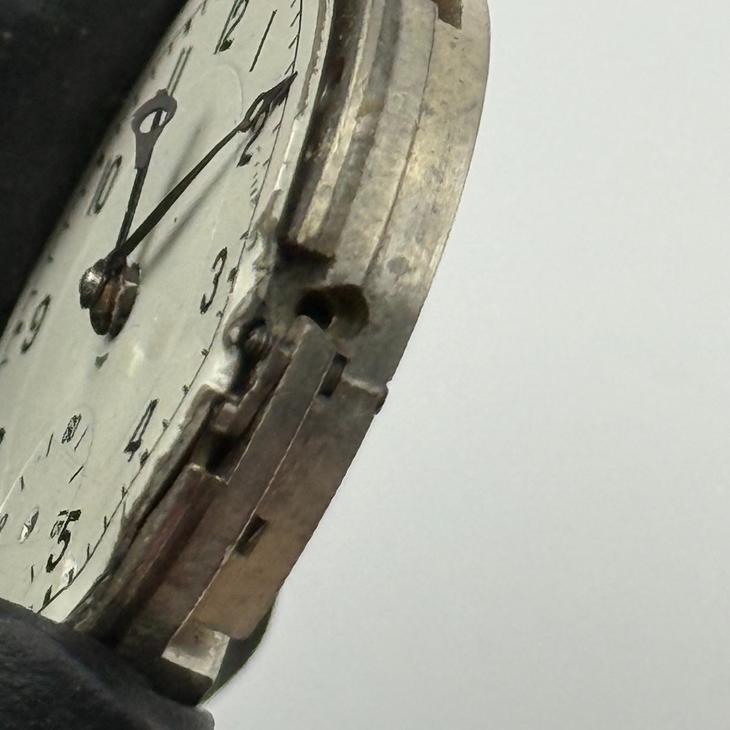 Majex EW 585 Watch Movement Manual Wind Vintage Swiss 15 Jewels Parts 26.8mm