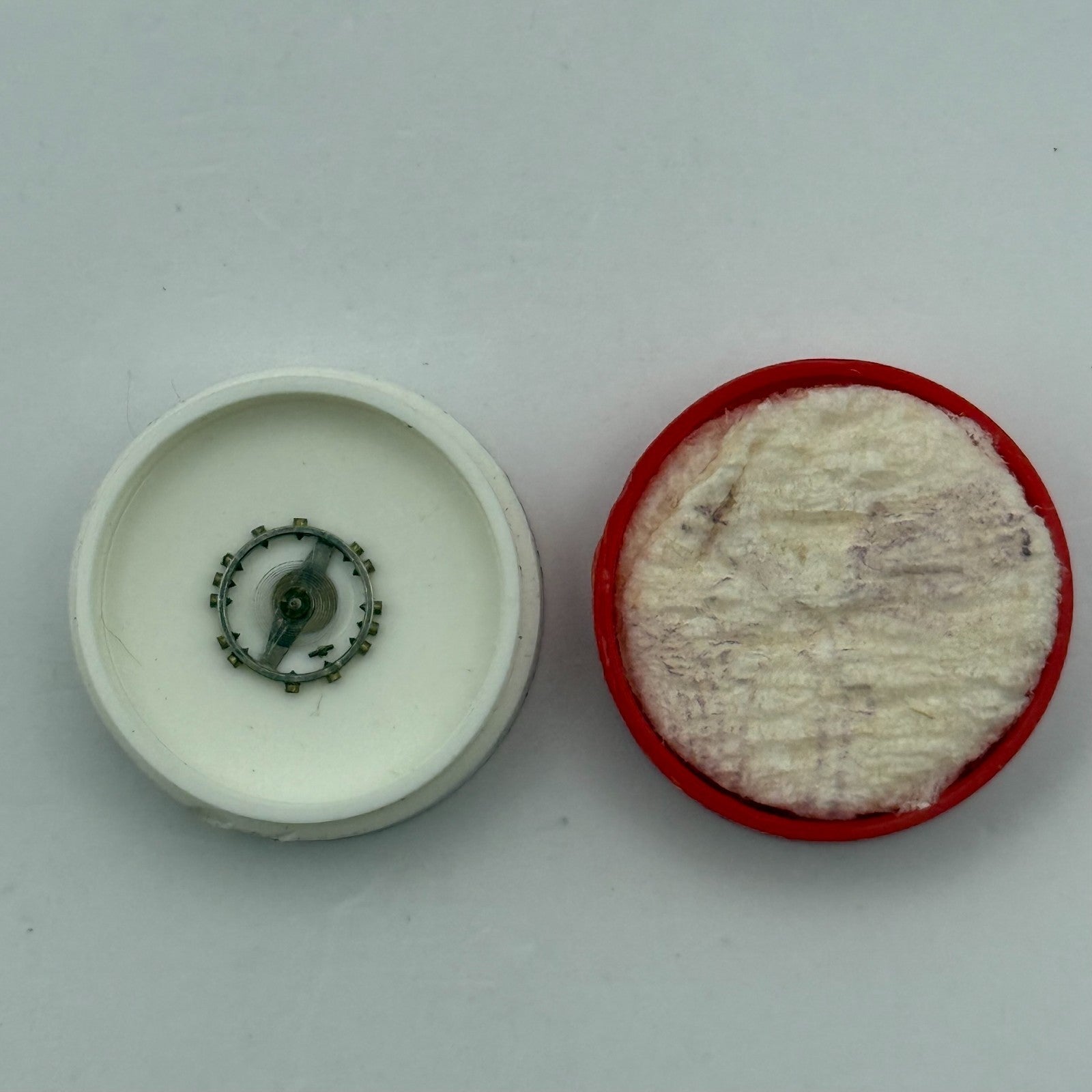 AS 976 1012 Balance Wheel Complete And Spring 29 M Watch Movement Parts NOS 