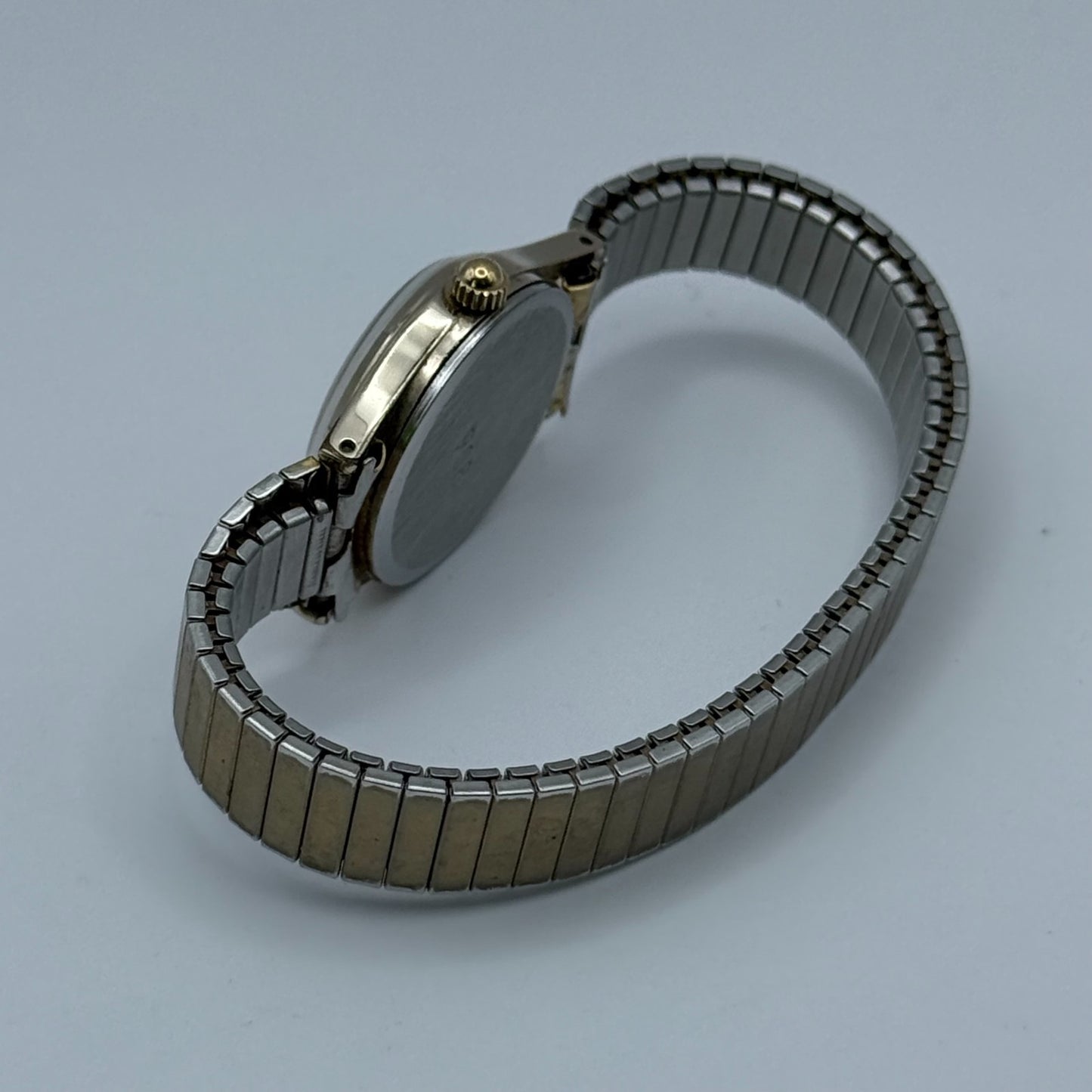 Sekonda USSR Ladies Quartz Watch White Dial Gold Tone Stretch Band Working 22mm