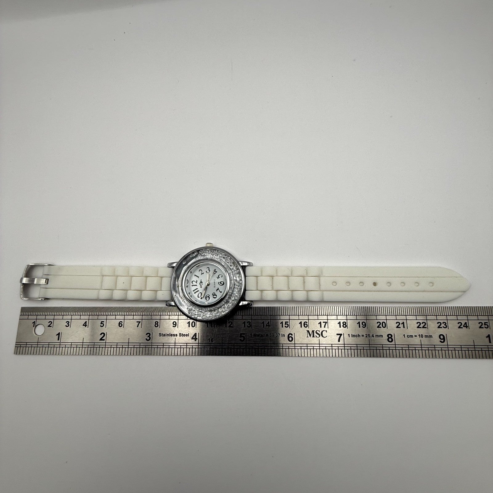 Ladies Fashion Quartz Watch Rhinestone Silver Tone White Strap Working 39mm