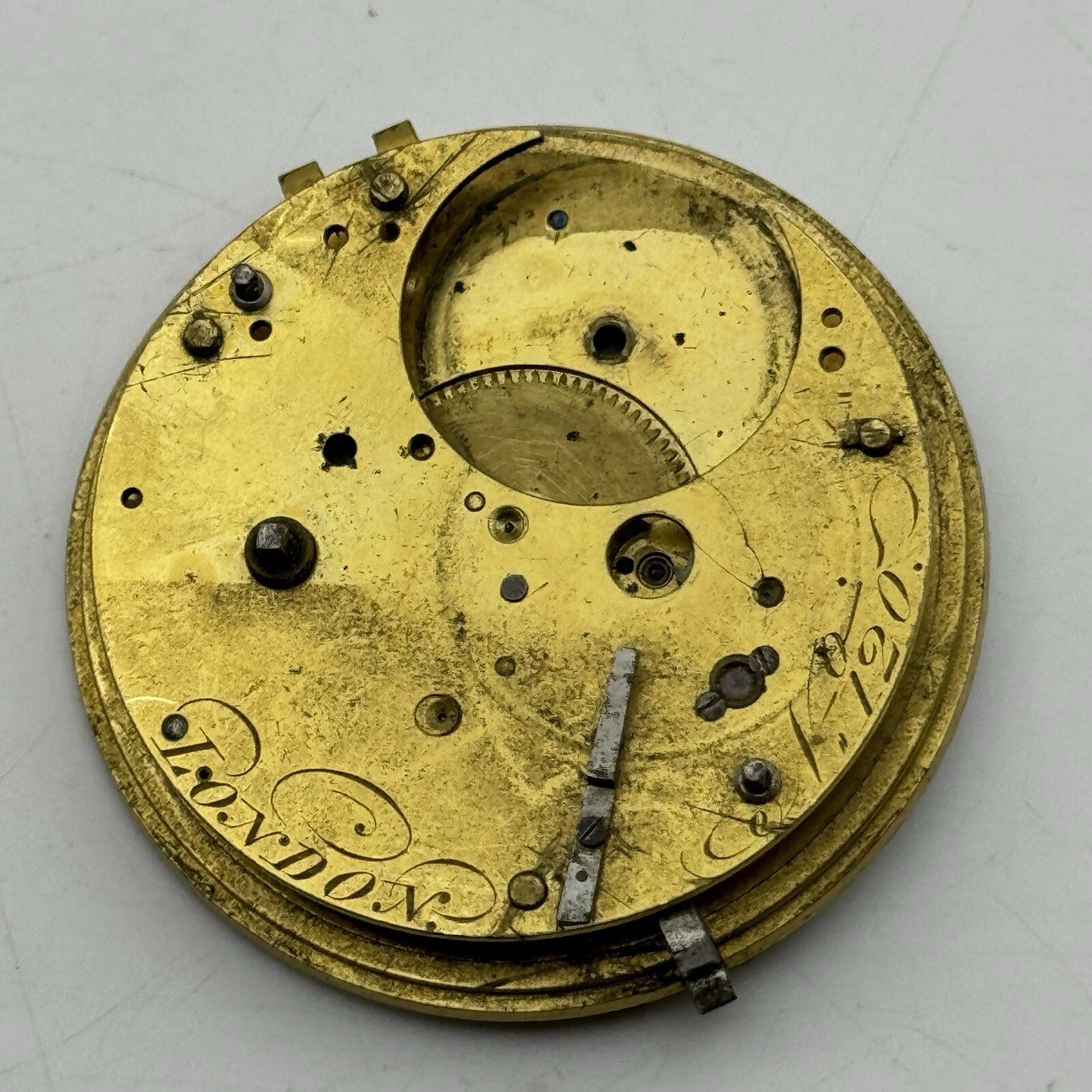 47.8mm Unidentified London Pocket Watch Movement Roman Numerals Dial FOR PARTS