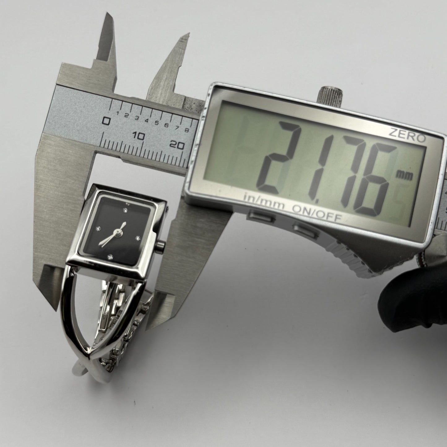 Avon Ladies Quartz Watch Black Square Dial Silver Tone Bracelet Working 19mm