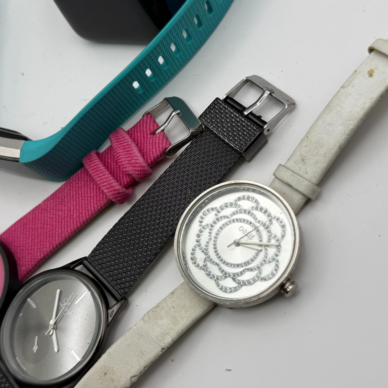 Bundle Of 15 Quartz Watches Job Lot Modern / Vintage Untested Parts / Repair