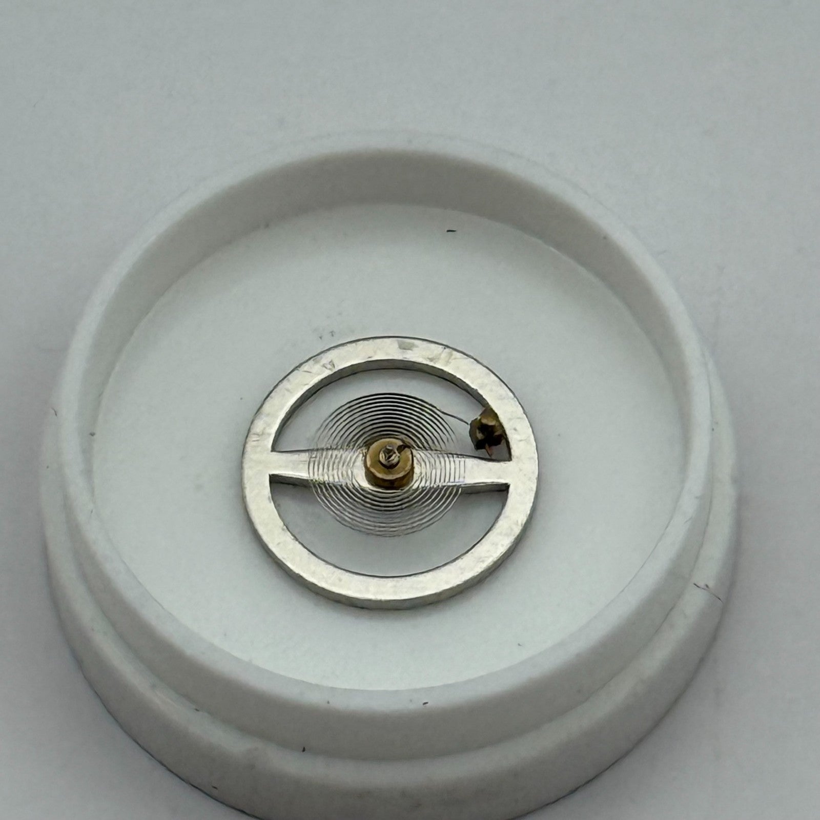 OC R7 Balance Wheel Complete And Spring 10½’’’ a dgt 1534 Watch Movement Parts