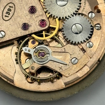 ETA 2391 Watch Movement Everite Running Manual Wind Vintage Parts Repair 25.8mm