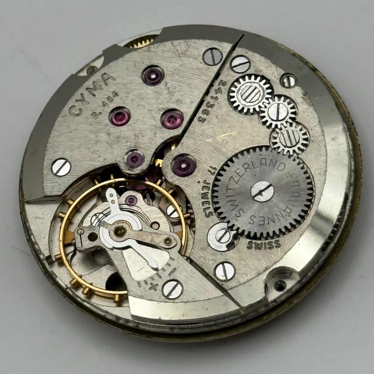Cyma R. 484 Watch Movement Manual Wind Vintage Swiss 17 Jewels Parts 28.2mm