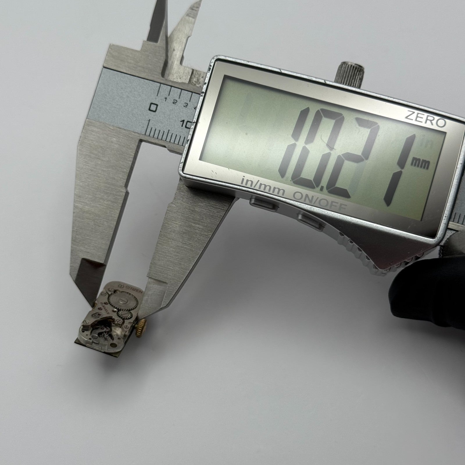 Citizen 9407 Parashock Baguette Watch Movement Manual Wind Vintage Parts 10.2mm