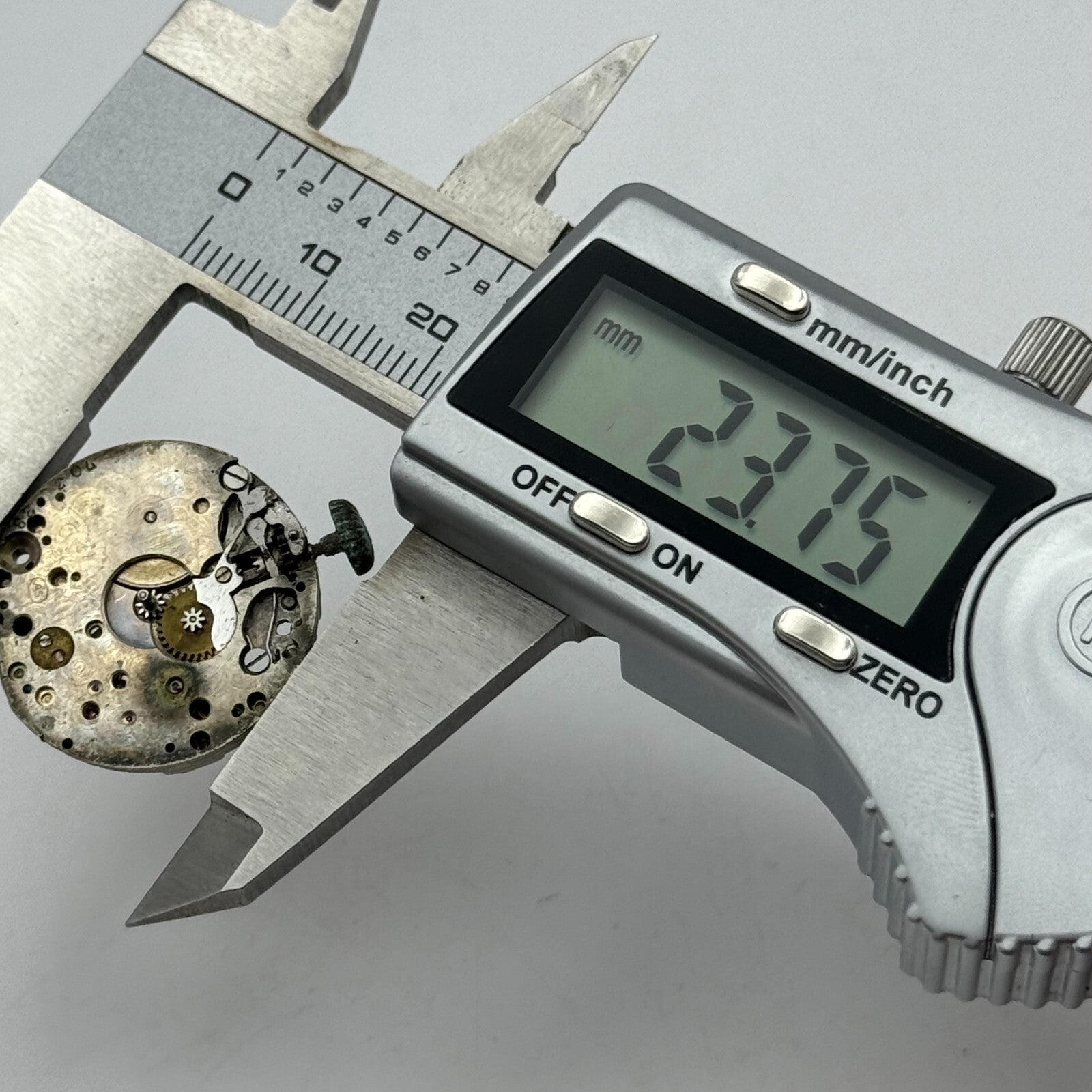 23.7mm AS Trench Watch Movement Balance Intact Swiss Manual Wind Vintage PARTS