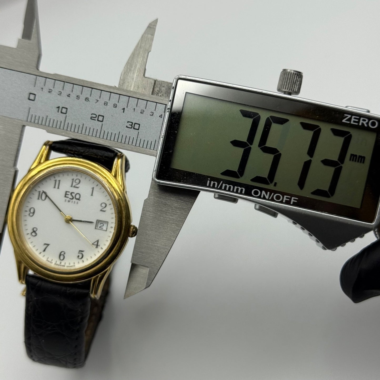 Working Esquire ESQ 300328 Date Swiss 33mm Quartz Watch New Battery Adjustable