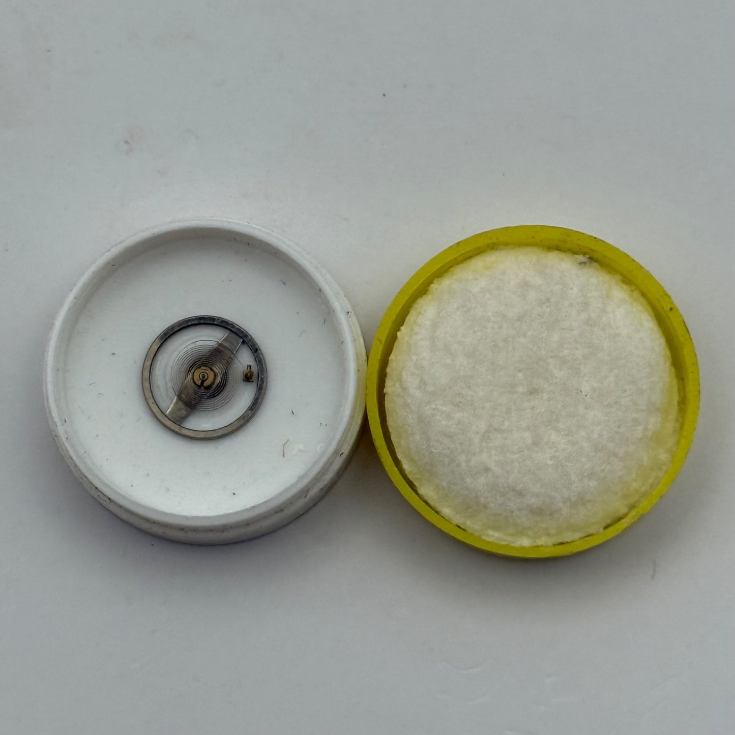 BRAC 2021, 2051 Balance Wheel Complete And Spring 69 M Watch Movement Parts NOS