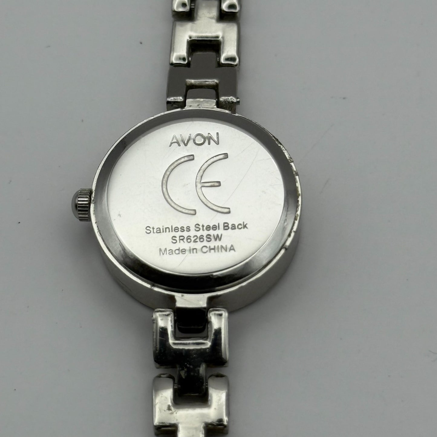 Avon Ladies Quartz Watch Mother of Pearl Dial Silver Tone Bracelet Working 21mm