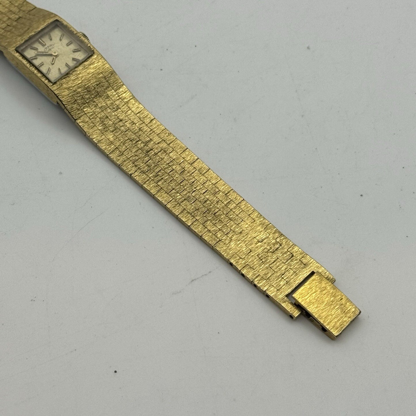15mm WORKING Ladies Rotary Gold Plated Bark Affect Watch Manual Wind Vintage
