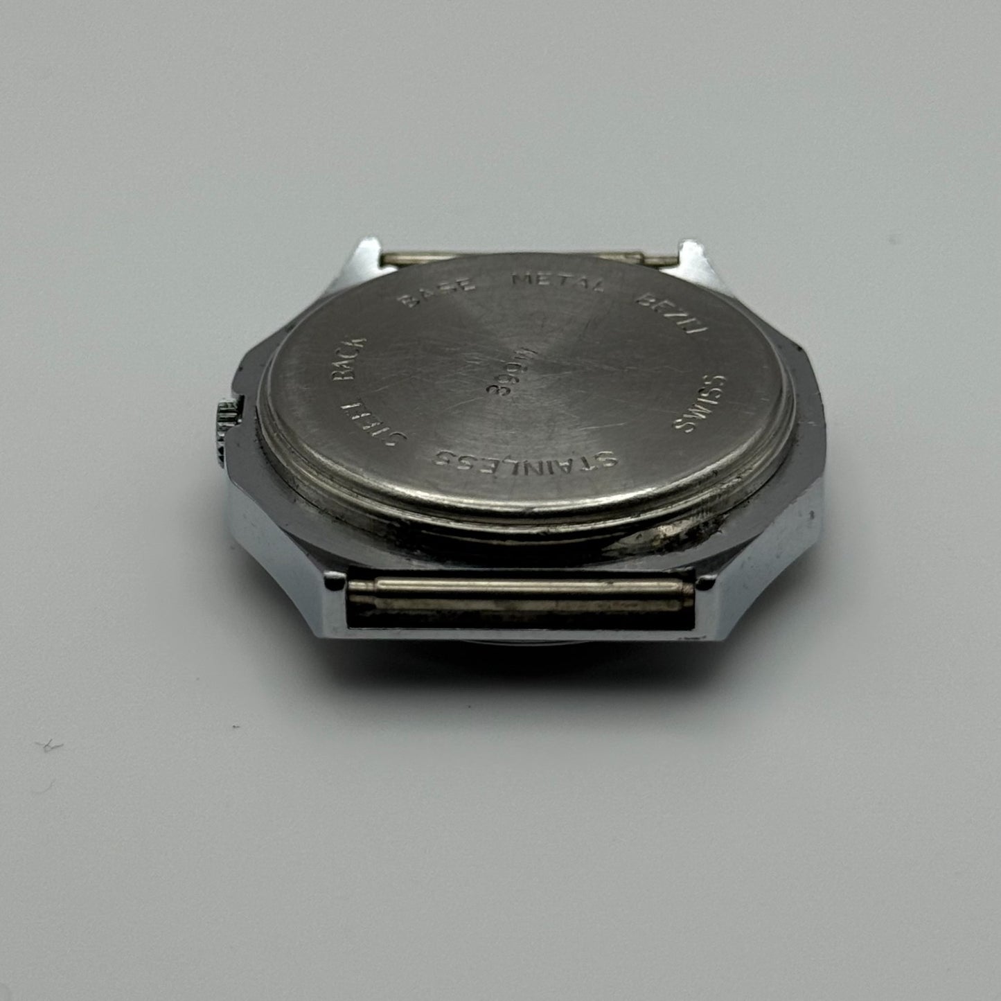 EB 870.111 Quartz Watch Nicole Paris Date Dial Swiss 33mm UNTESTED PARTS REPAIR