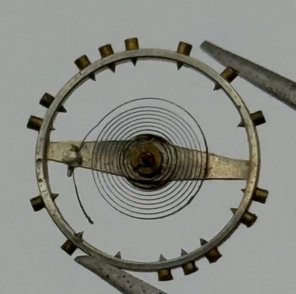 FEF 30 Balance Complete 13''' Renata 166 Watch Movement Parts Vintage Damaged