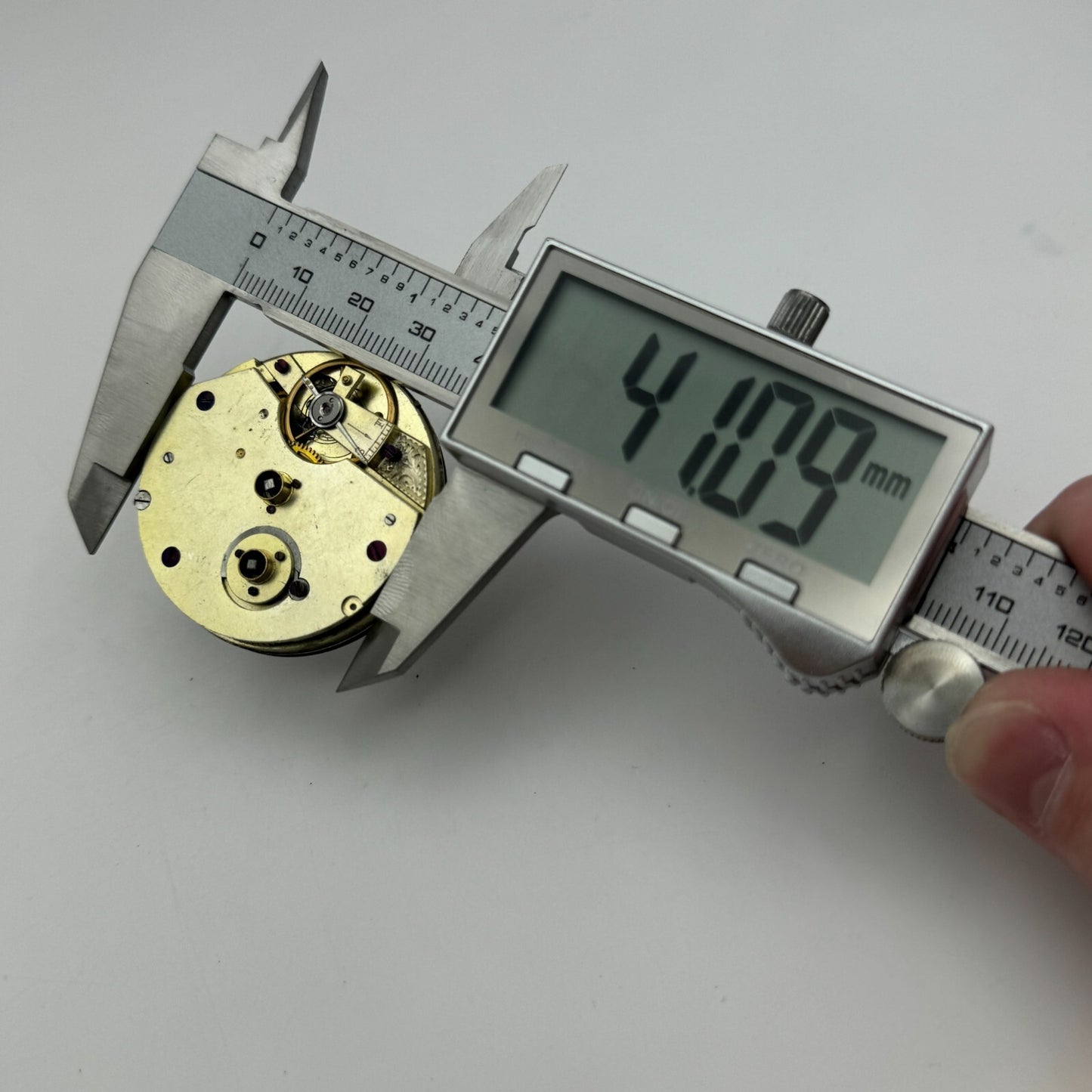 42.7mm Antique Kendal & Dent Key Wound Pocket Watch Movement PARTS REPAIR SPARES