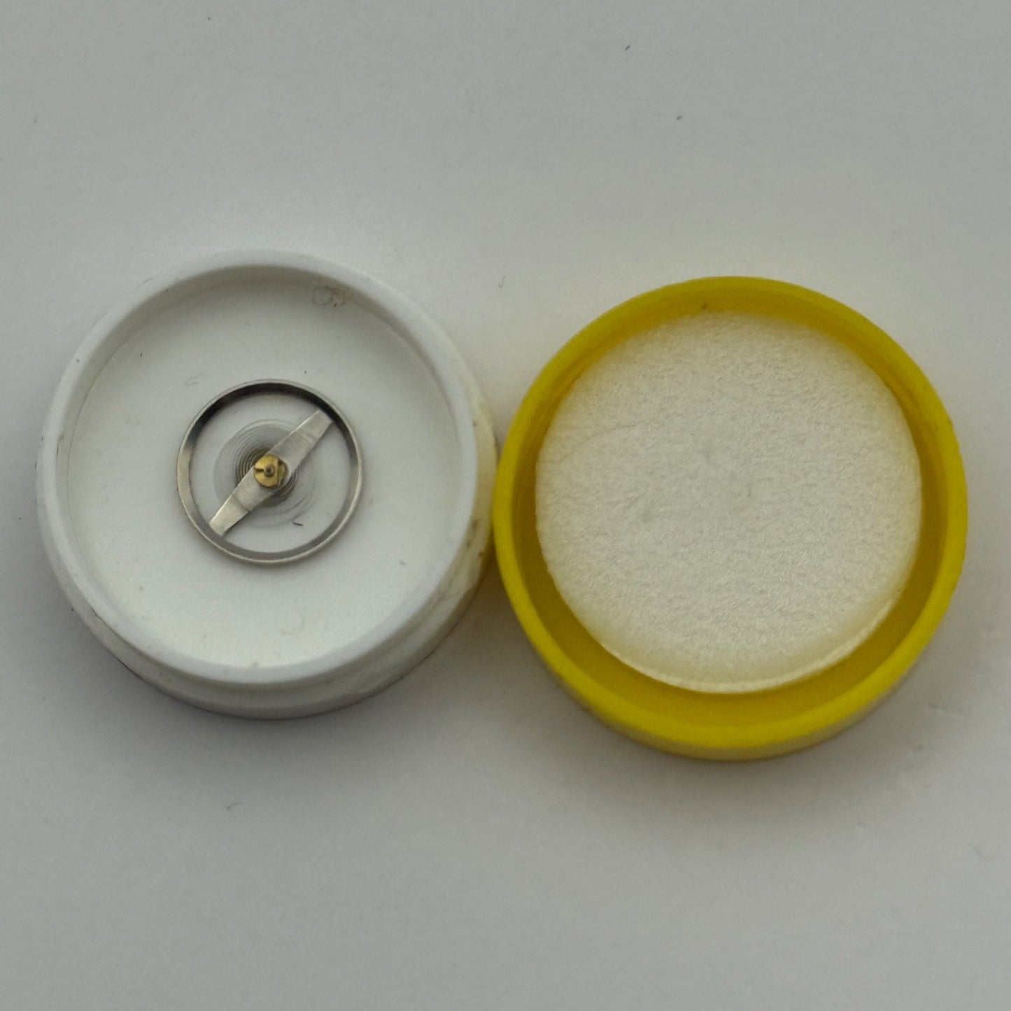 BFG 927 Balance Wheel Complete And Spring Renata Watch Movement Parts NOS 