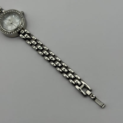 Avon Ladies Quartz Watch Mother of Pearl Dial Silver Tone Bracelet Working 21mm