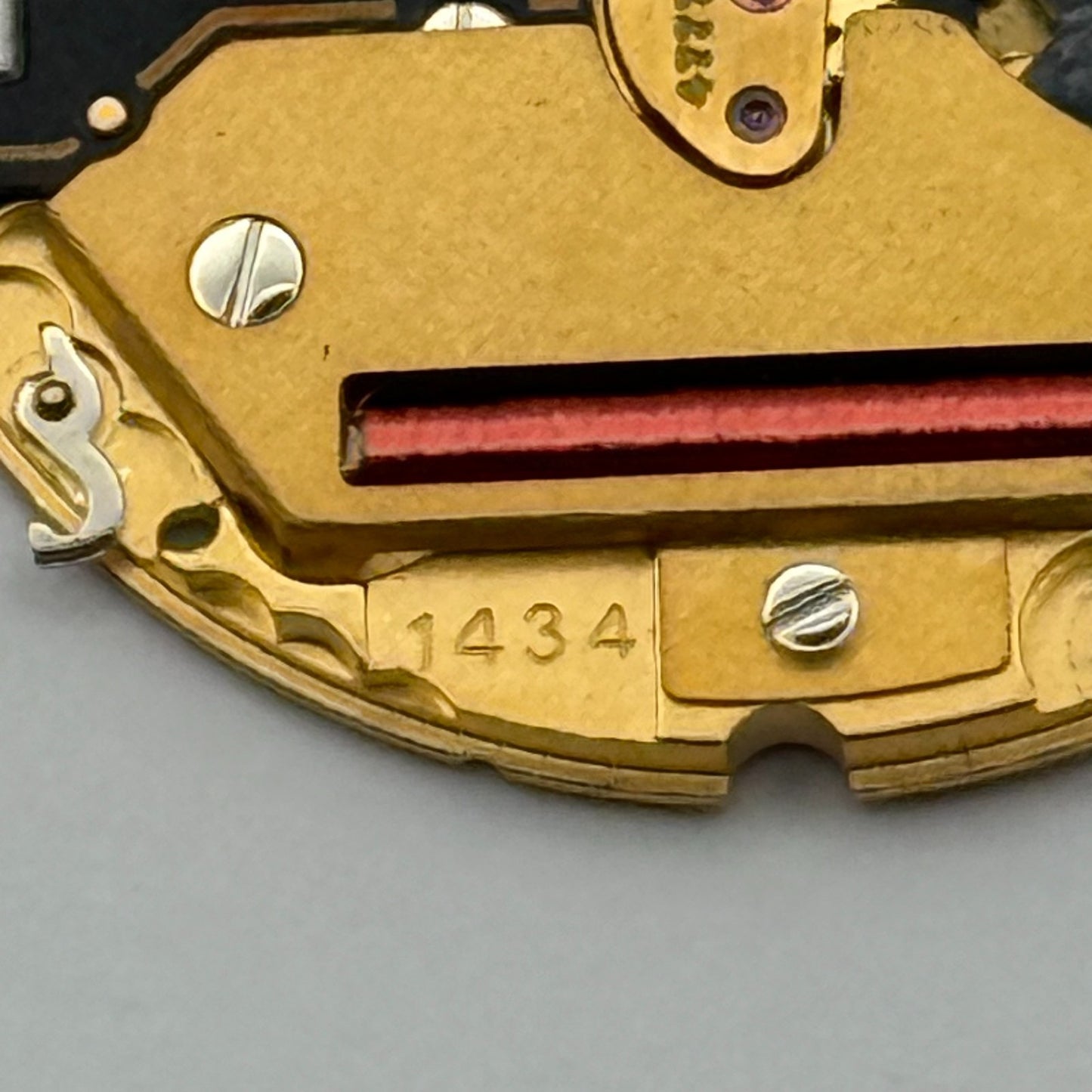 Omega 1434 Quartz Watch Movement 6 Jewels Swiss Vintage Parts Repair 23.8mm