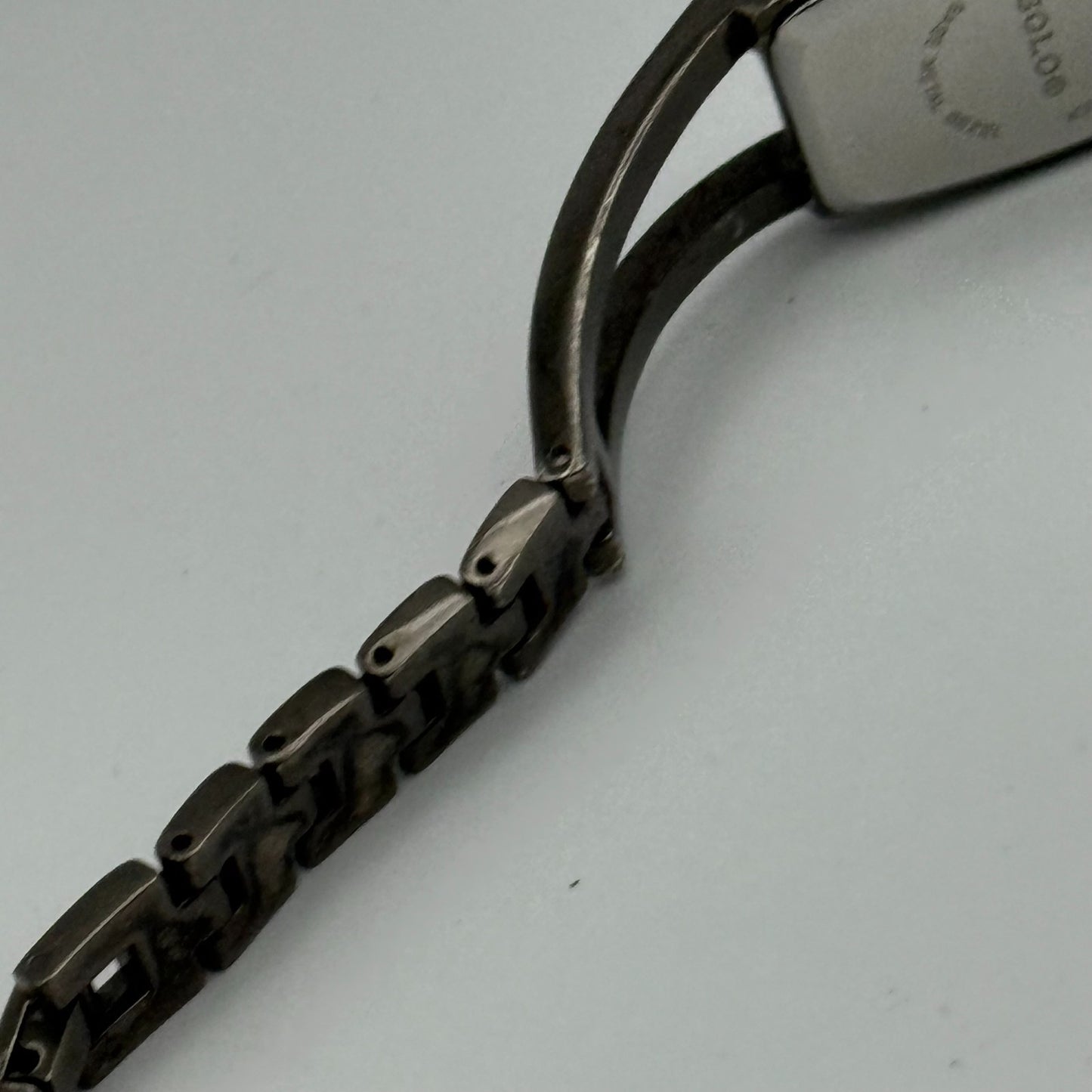 Solo Ladies Quartz Watch Silver Dial Crystal Accents Bracelet Working 20mm