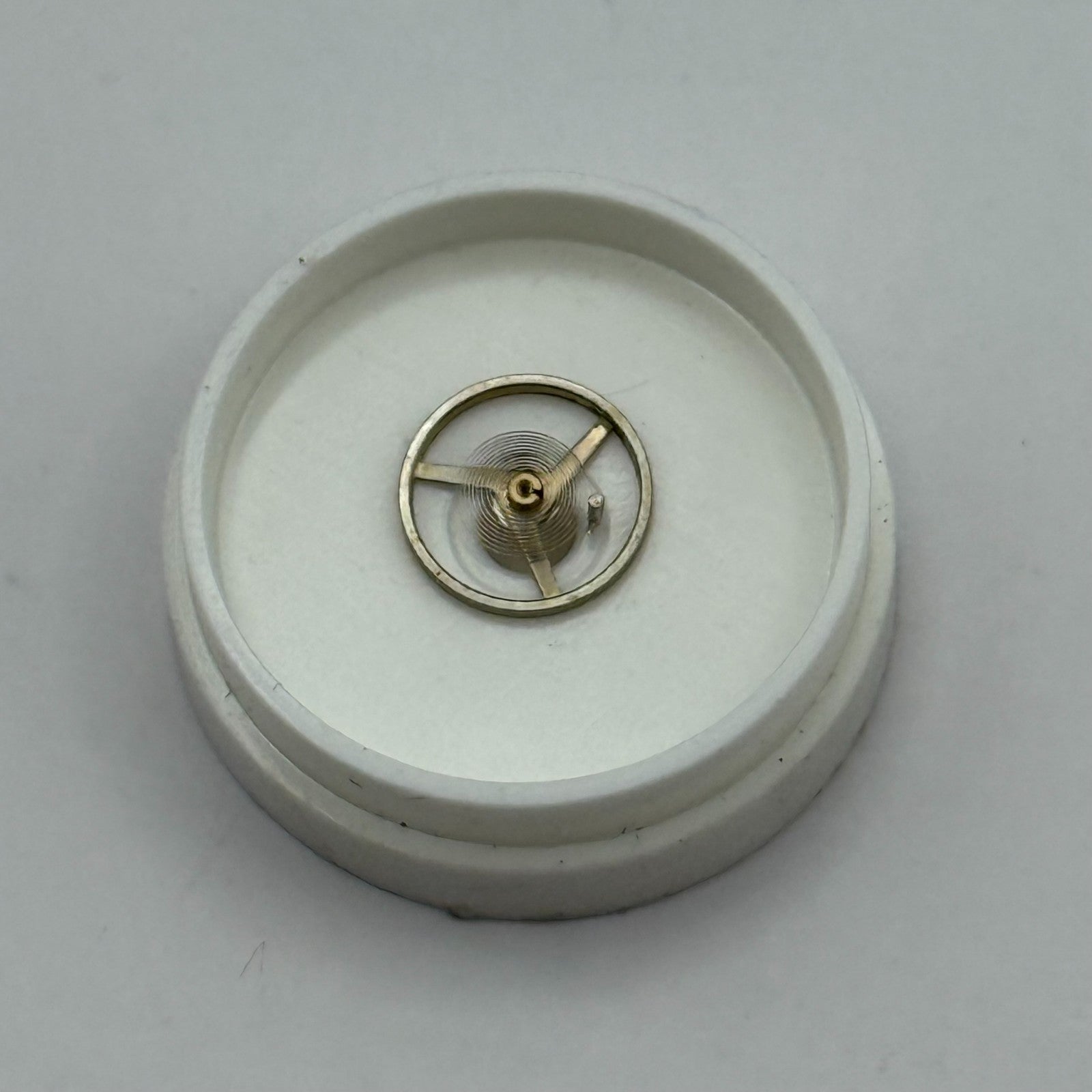 FHF 57-21 Balance Wheel Complete And Spring 6¾’’’ 1518 M Watch Movement Parts