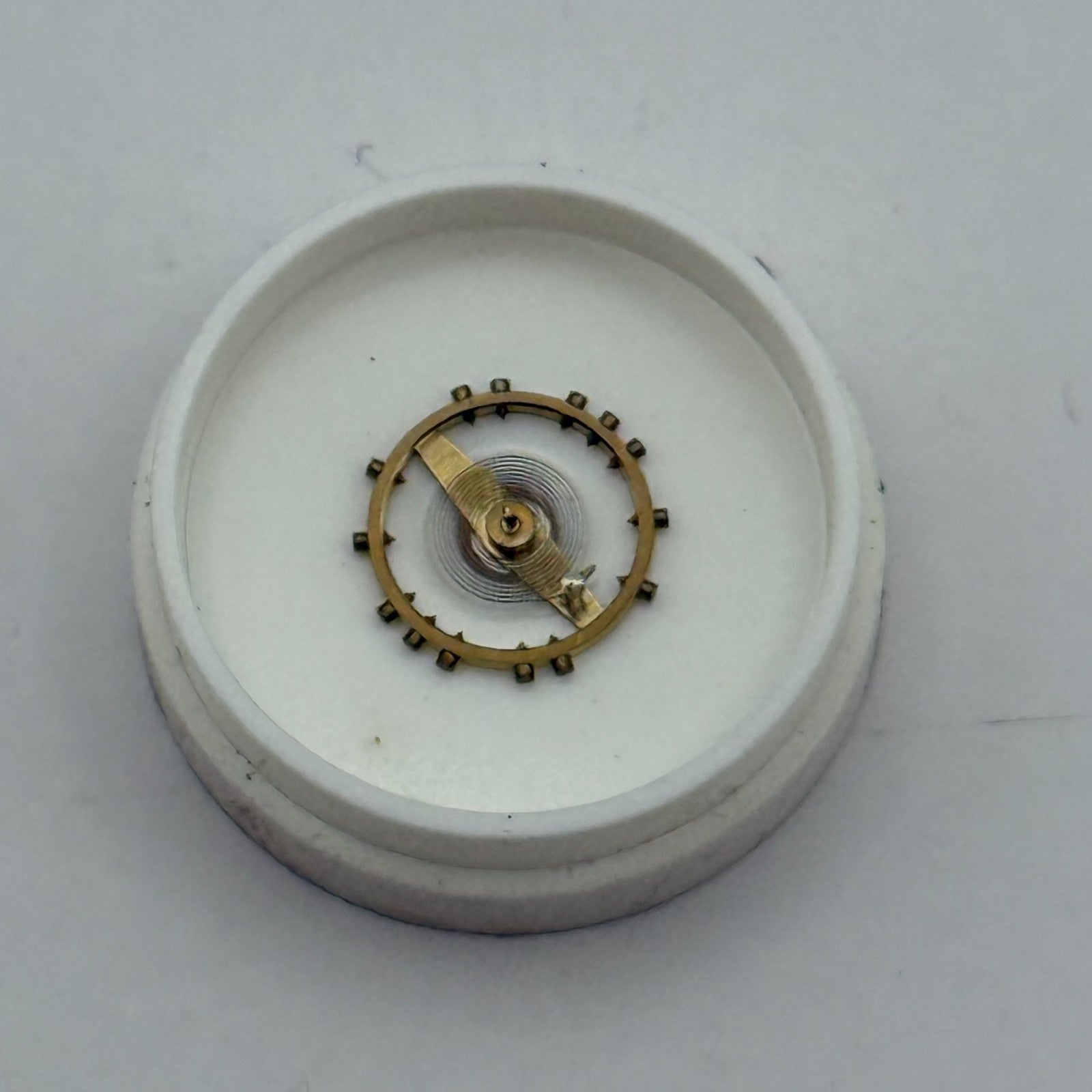 Felsa 107 Balance Complete 8¾’’’ Renata 692 Watch Movement Parts Vintage NOS