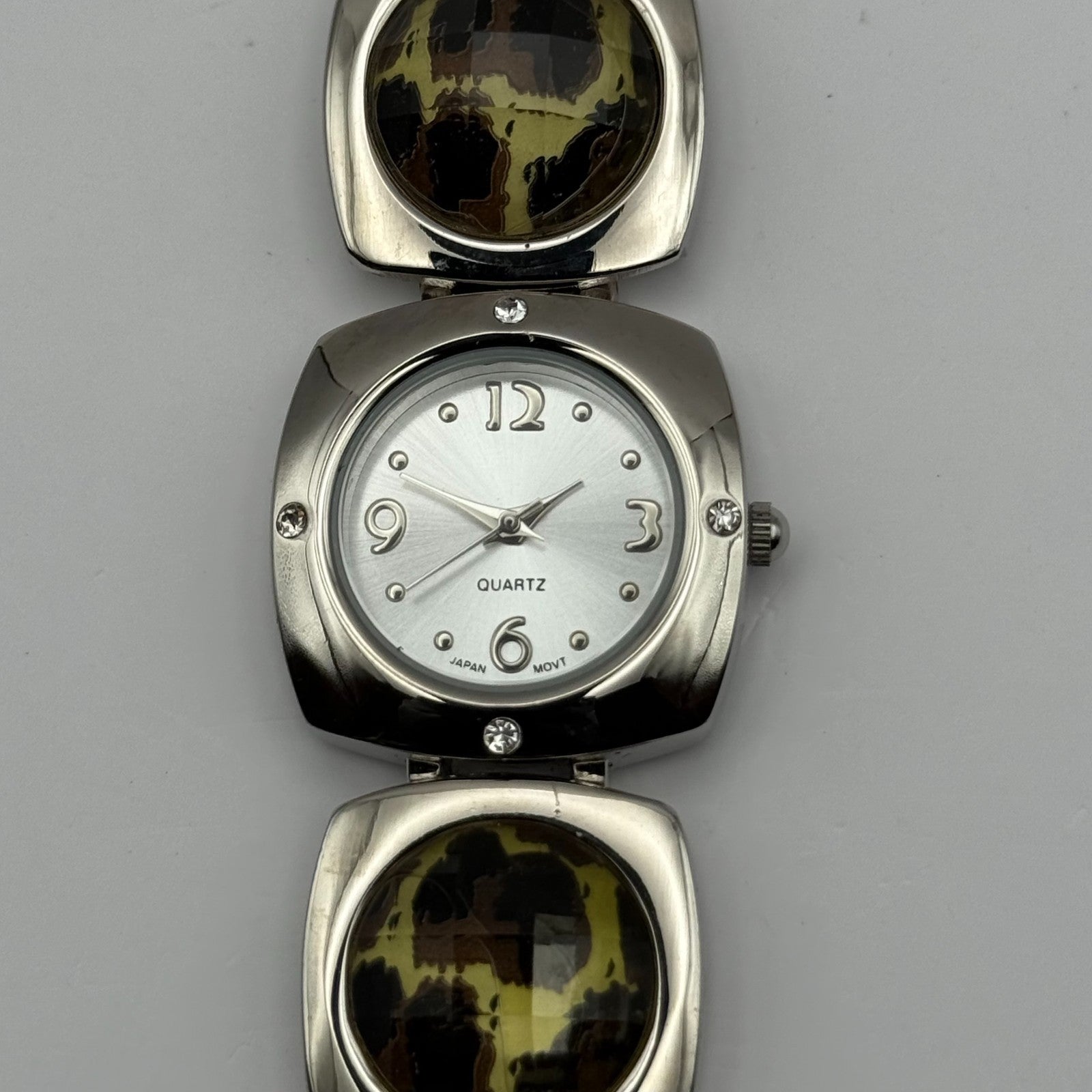 Avon Ladies Quartz Watch Silver Dial Squared Shape Bracelet Japan Working 25mm