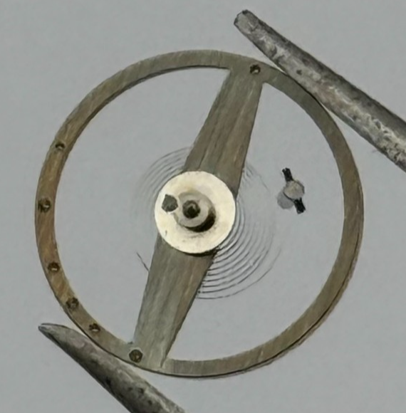 FEF 370 371 Balance Wheel Complete And Spring  176 Watch Movement Parts NOS