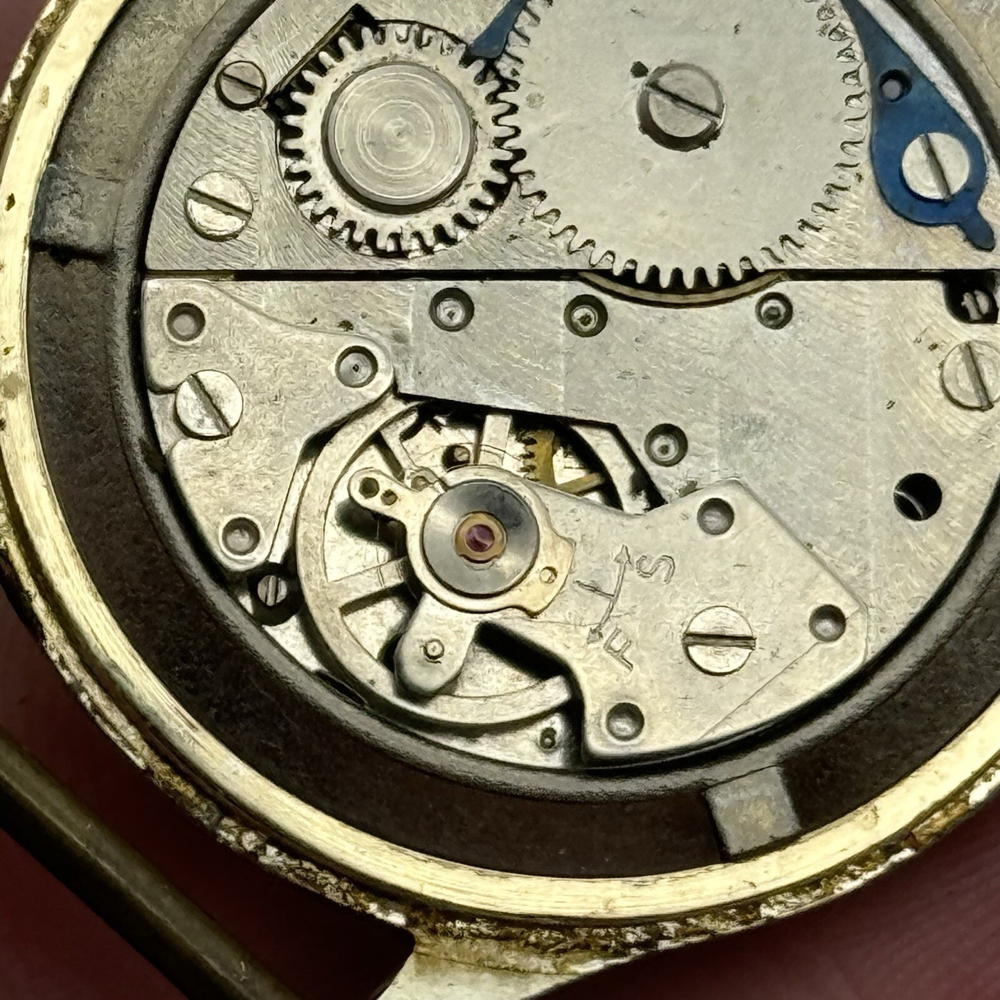 32mm Men’s Manual Wind Ingersoll Shock Proof Watch FOR PARTS TO RESTORE