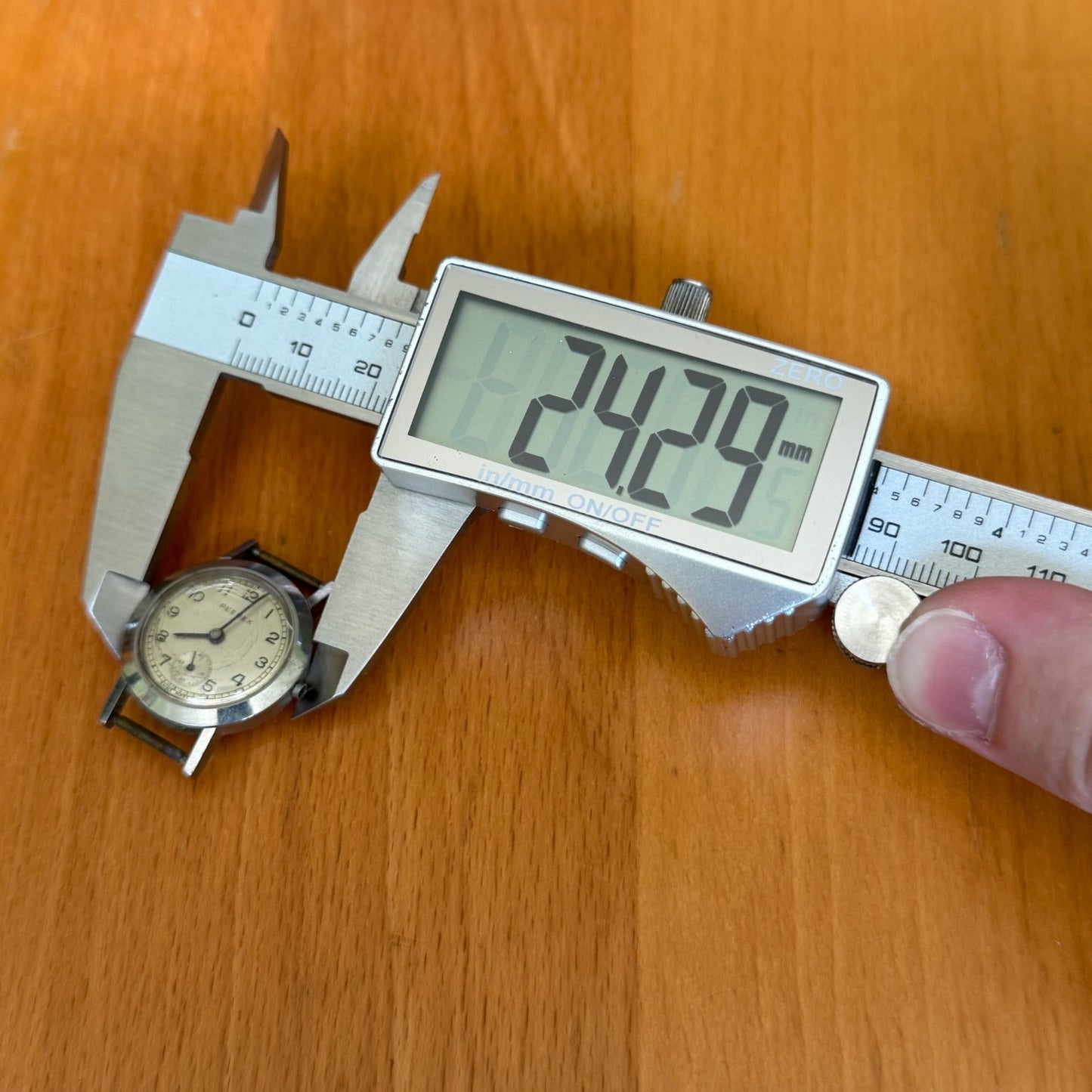 24mm Vintage Peerex 15 Jewels Swiss Sub Seconds Manual Wind Watch PARTS / REPAIR