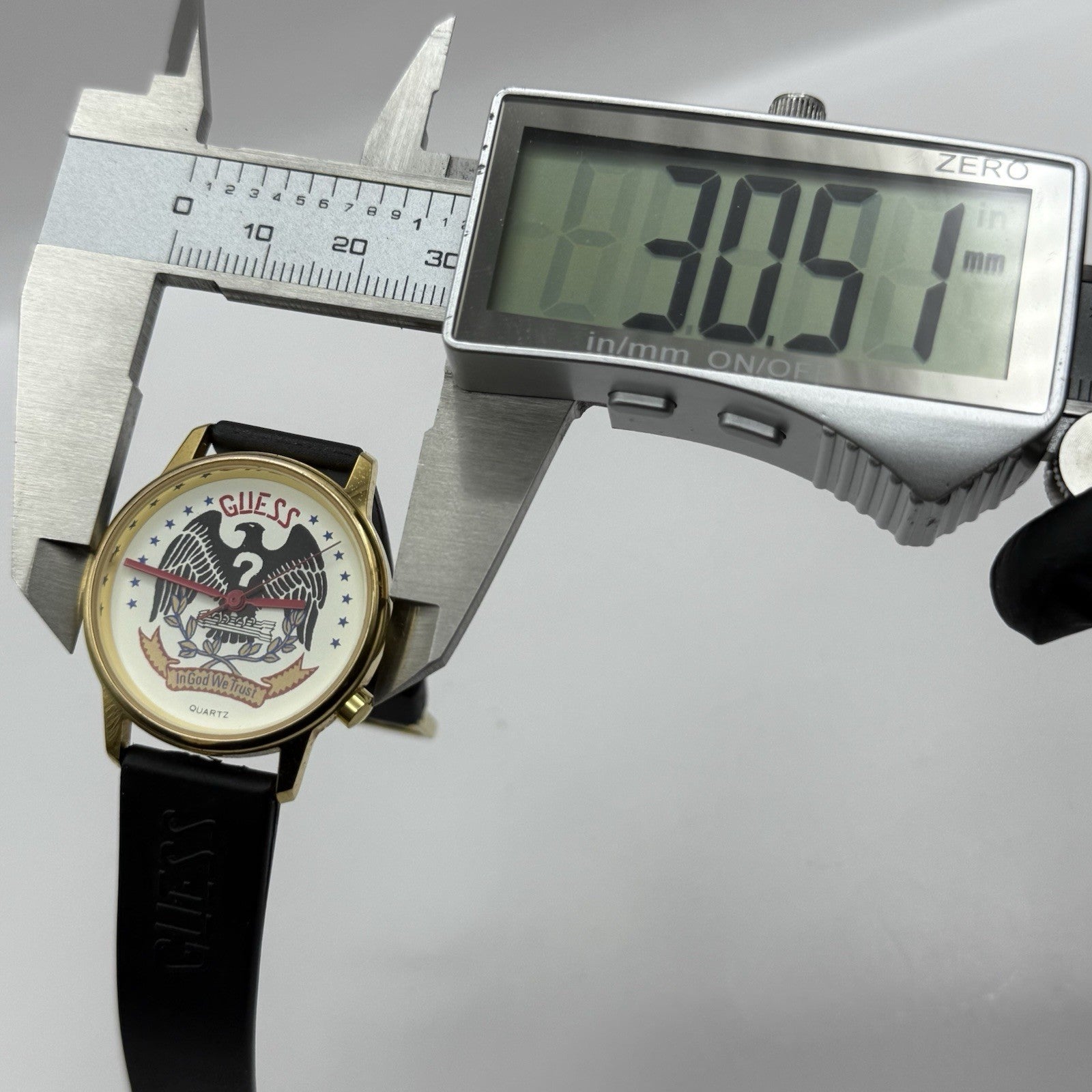 30mm Working Ladies Guess In God We Trust Hong Kong Gold Plated Quartz Watch