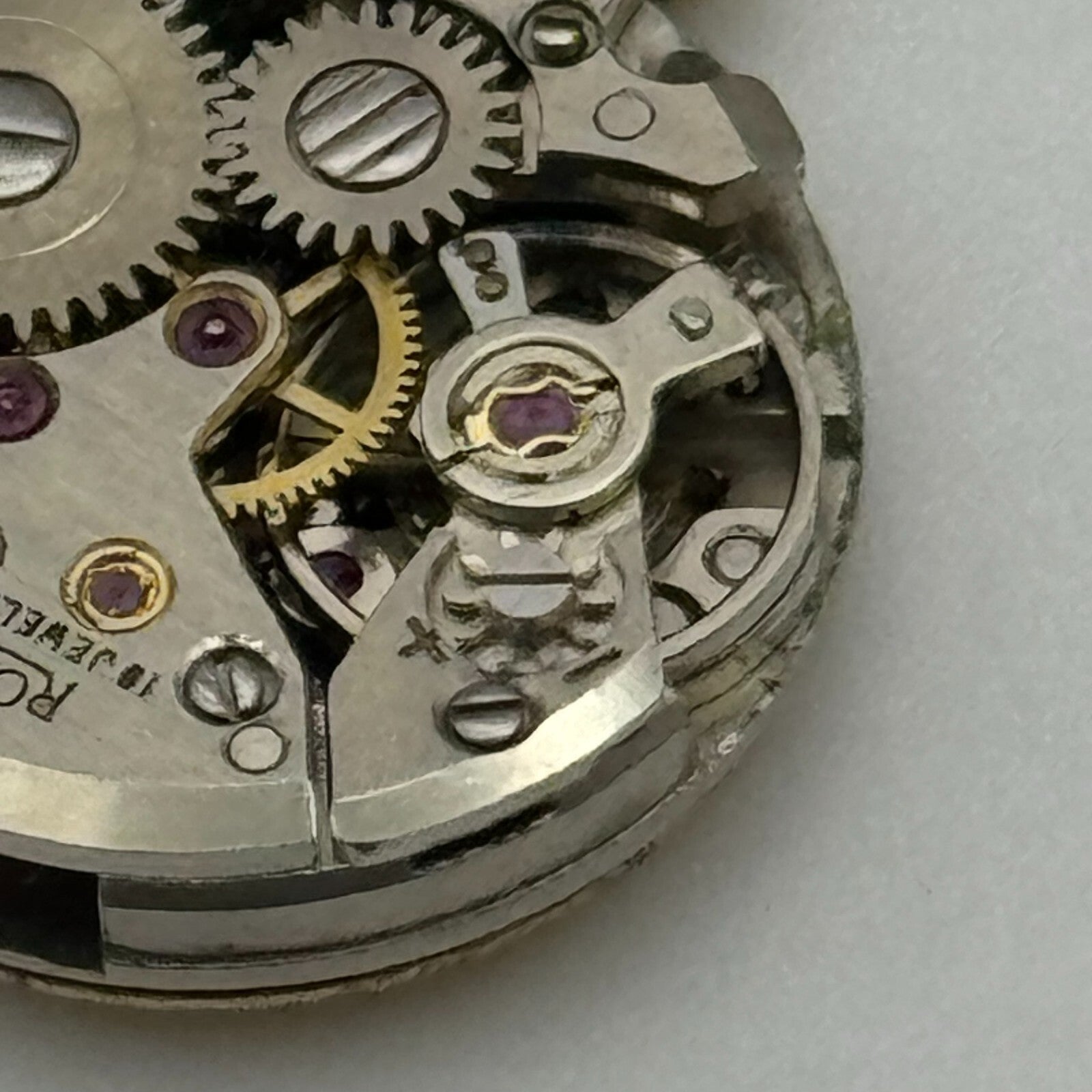 15.5mm Ladies Roamer MST 468 Manual Wind Swiss Watch Movement Vintage FOR PARTS