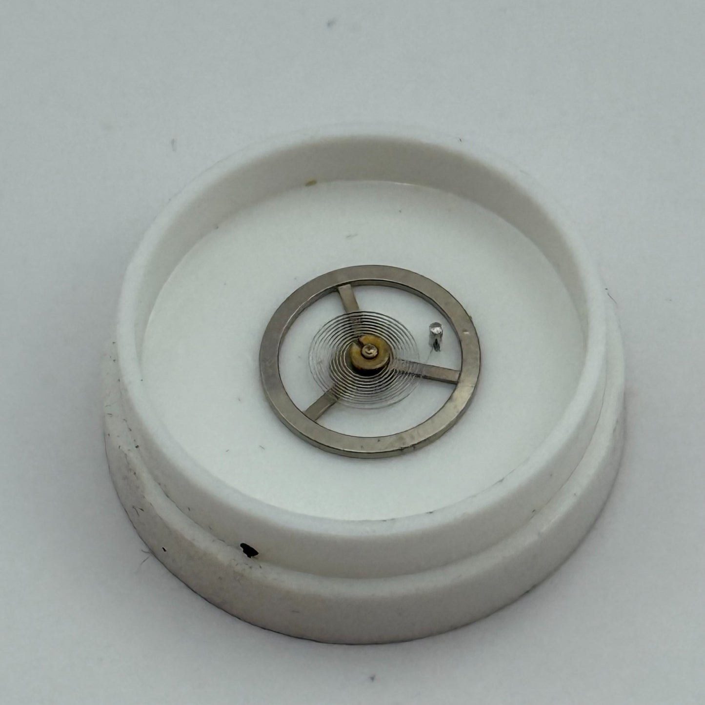 EB 1333 Balance Wheel Complete And Spring  8¾’’’ 118 Watch Movement Parts NOS