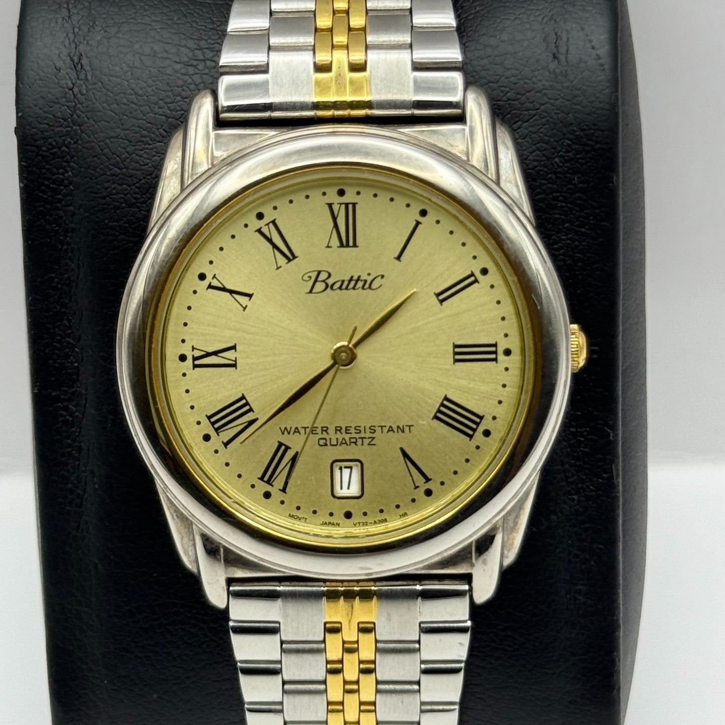 Battic Maruman Unisex Quartz Watch Two Tone Date Dial Gold Silver Working 33mm