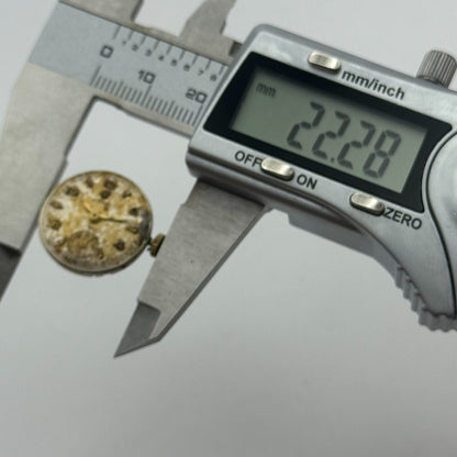 19.7mm Cyma R.424 Sub Seconds Manual Wind Watch Movement Swiss Vintage PARTS