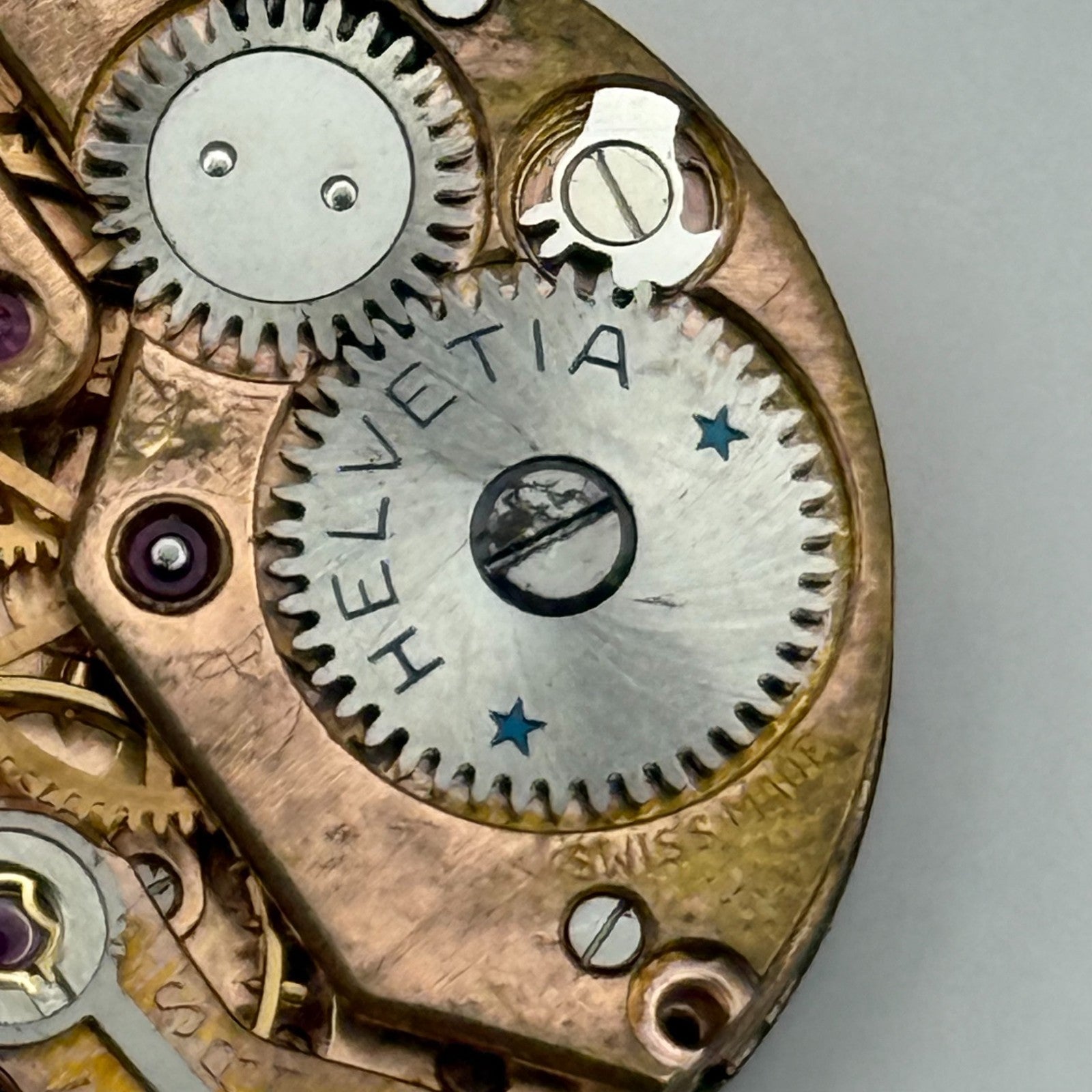 Helvetia 82C Watch Movement Manual Wind Vintage Swiss 17 Jewels Parts 23.1mm