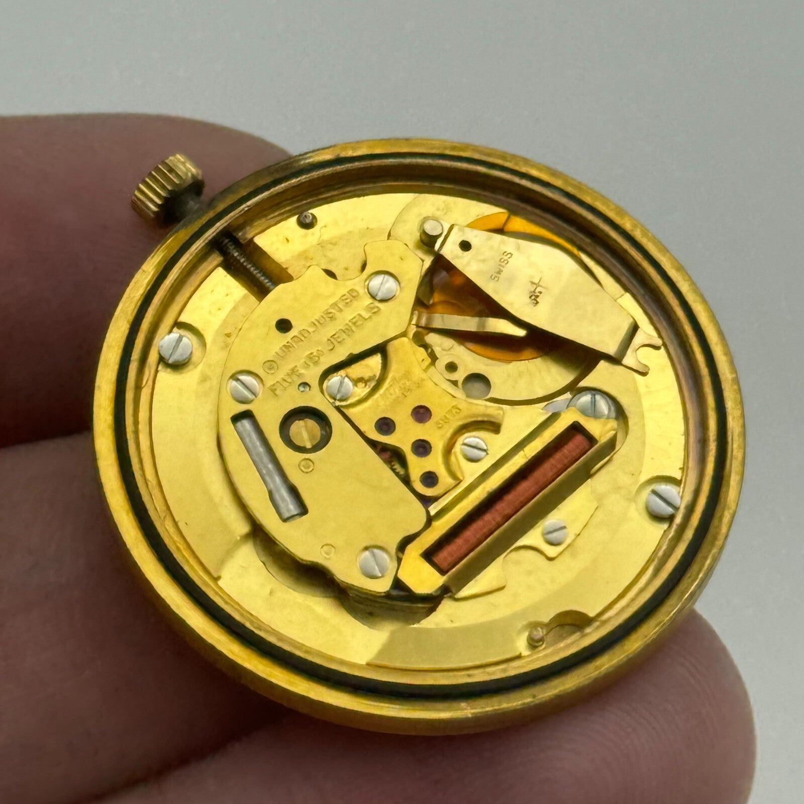 31.1mm Men’s Uno Harley Ronda 3873 Quartz Watch Movement Vintage PARTS SPARES
