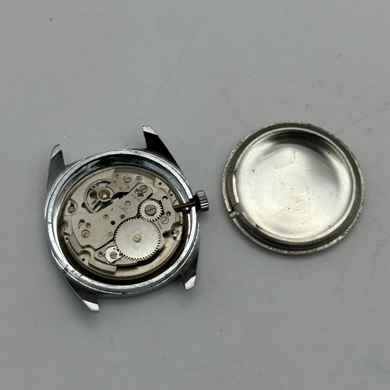 34mm Men’s Vintage Ingersoll Ronda RL 1215-21 Date Dial Swiss Watch PARTS REPAIR