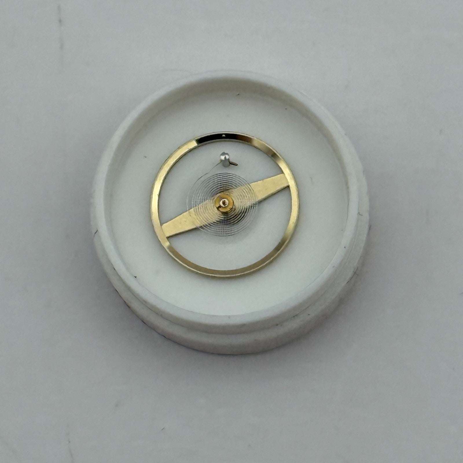 ST 1686 1786 Balance Wheel Complete And Spring 1115 M Watch Movement Parts NOS
