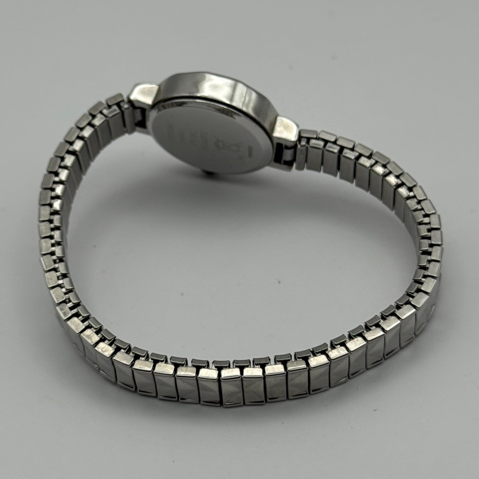 Citron Ladies Quartz Watch Silver Tone Expandable Band Steel Working 21mm