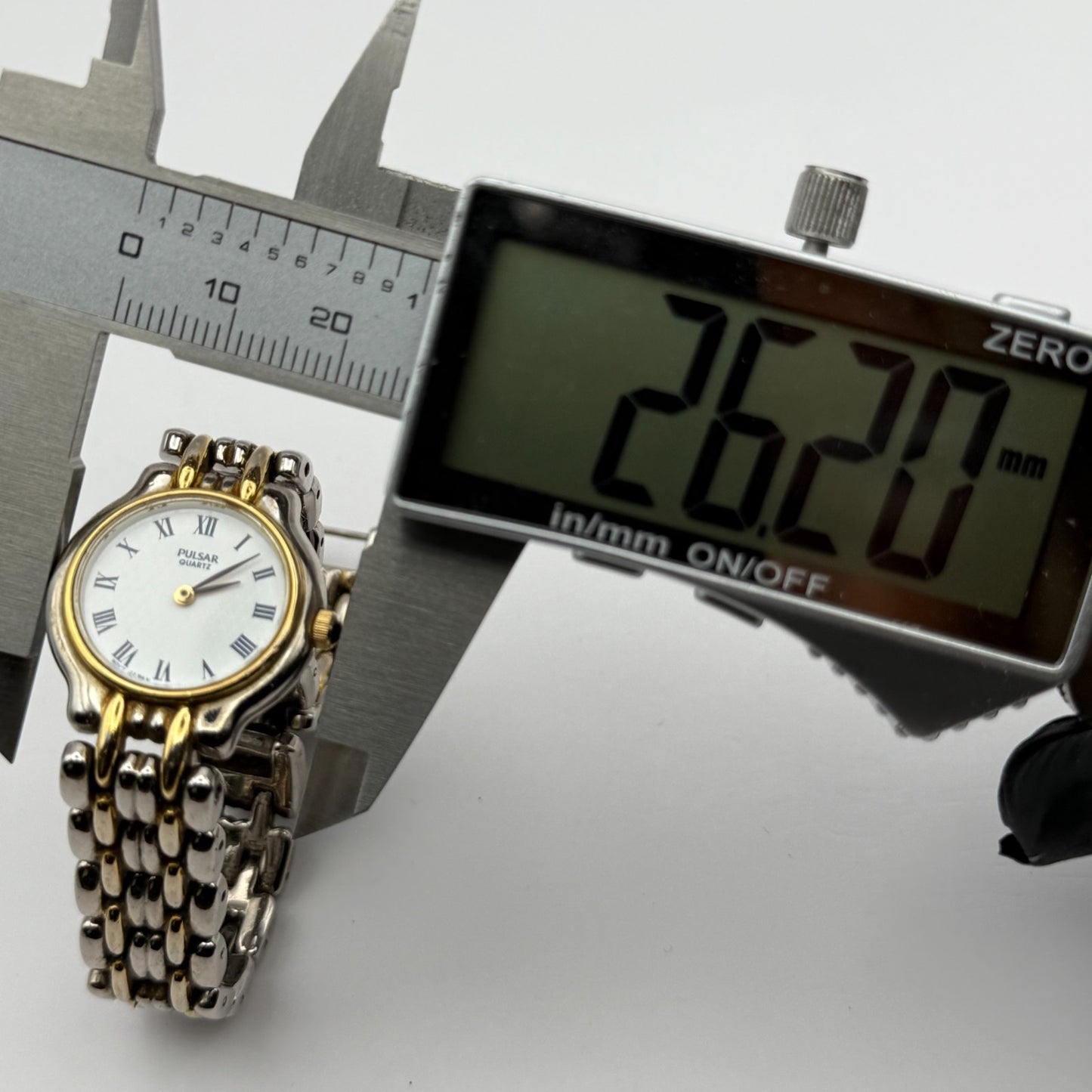 Pulsar Ladies Quartz Watch White Dial Two Tone Bracelet Japan Working 26mm