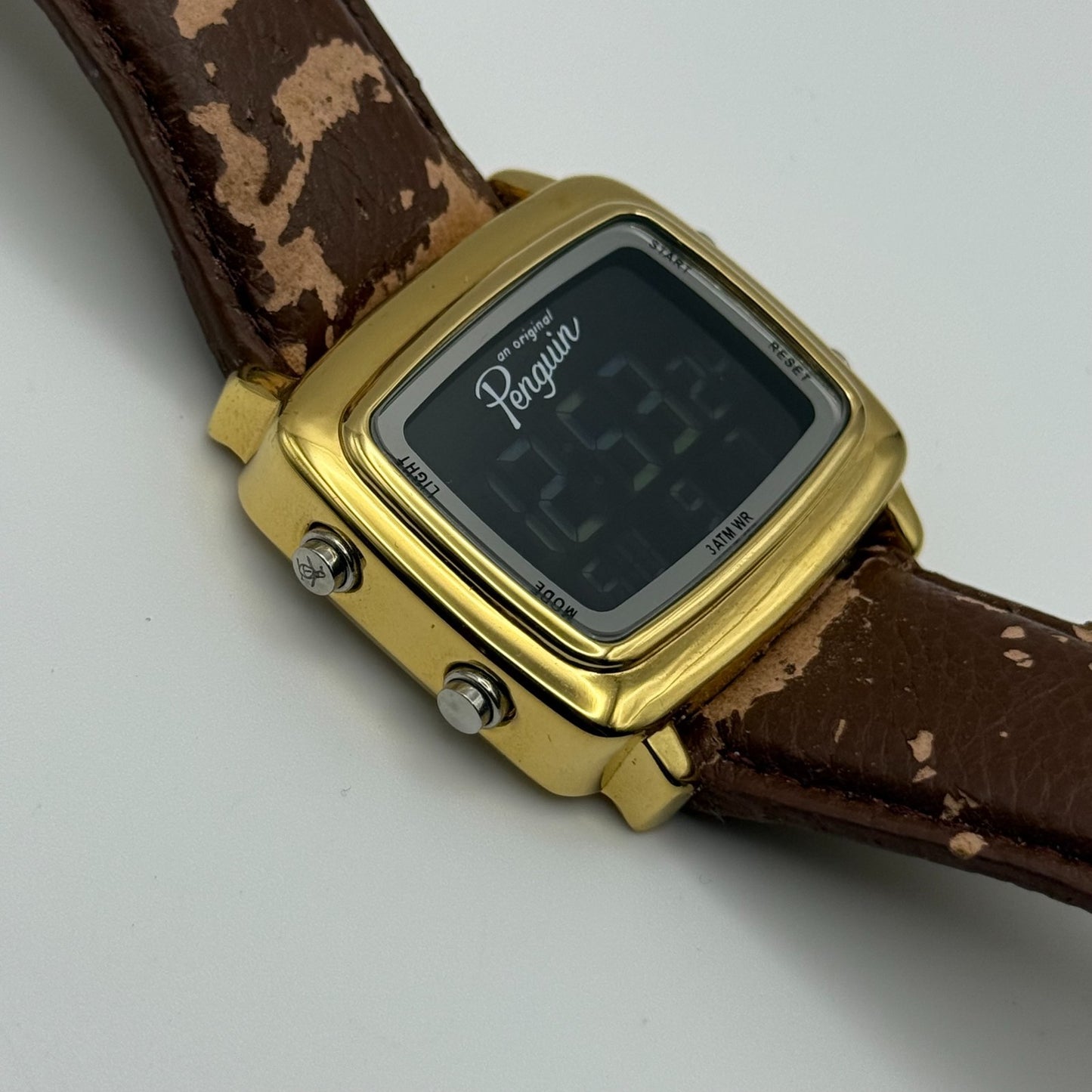 An Original Penguin Digital Quartz Watch Gold Tone Case Japan Working 41mm