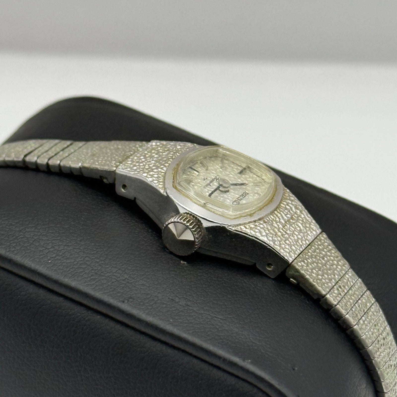 Vintage Seiko Rainbow Watch Mechanical Japan Ladies 11-3430 Stainless Working