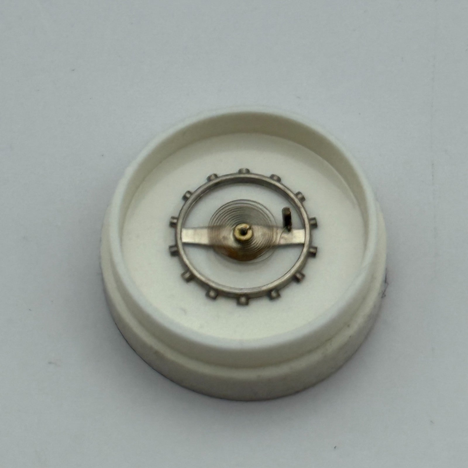 Brac 2001/3 Balance Wheel Complete And Spring   68 Renata Watch Movement Parts  