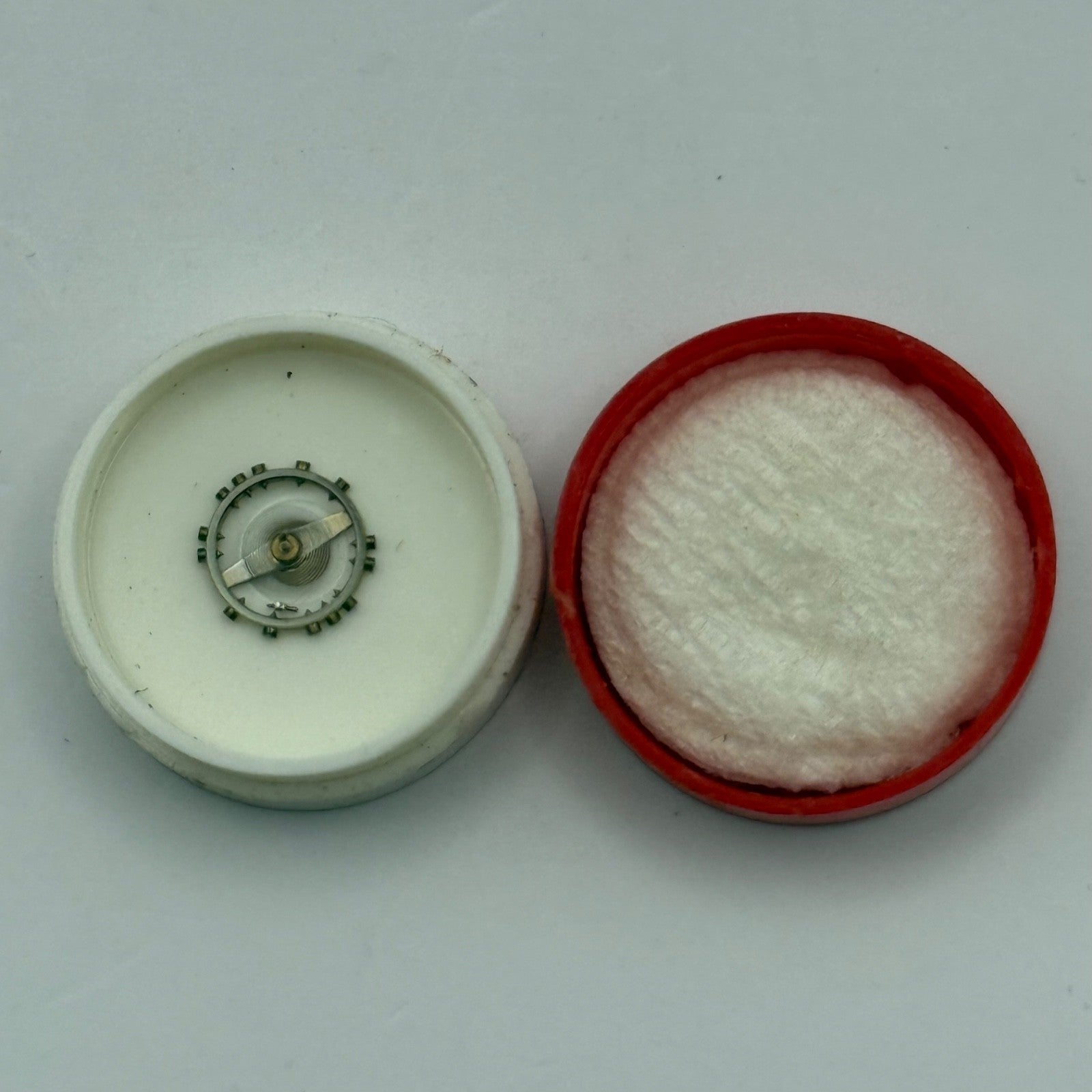 AS 976 1012 Balance Wheel Complete And Spring 29 M Watch Movement Parts NOS 