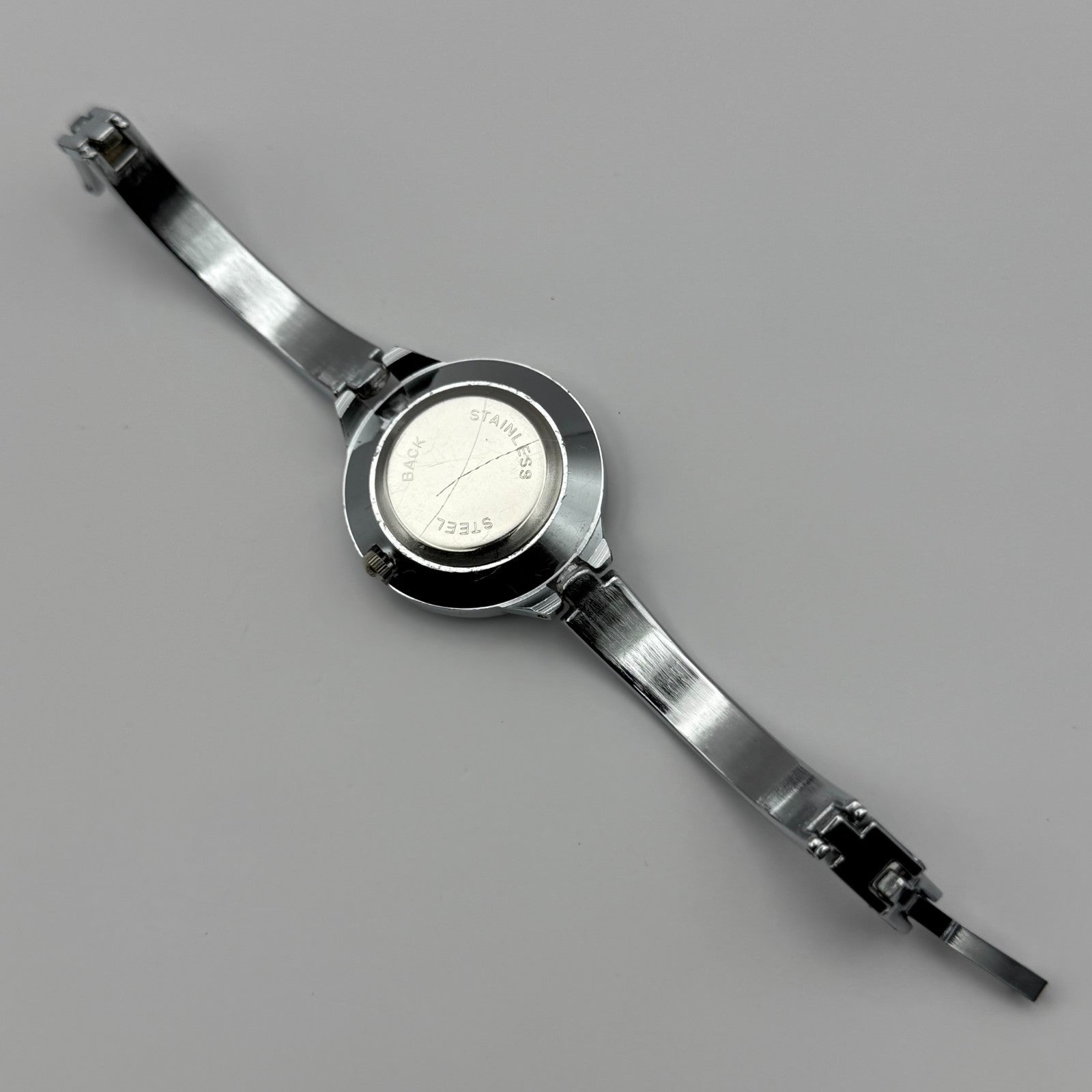 Tiho Ladies Quartz Watch Butterfly Design Dial Silver Tone Bracelet Working 30mm