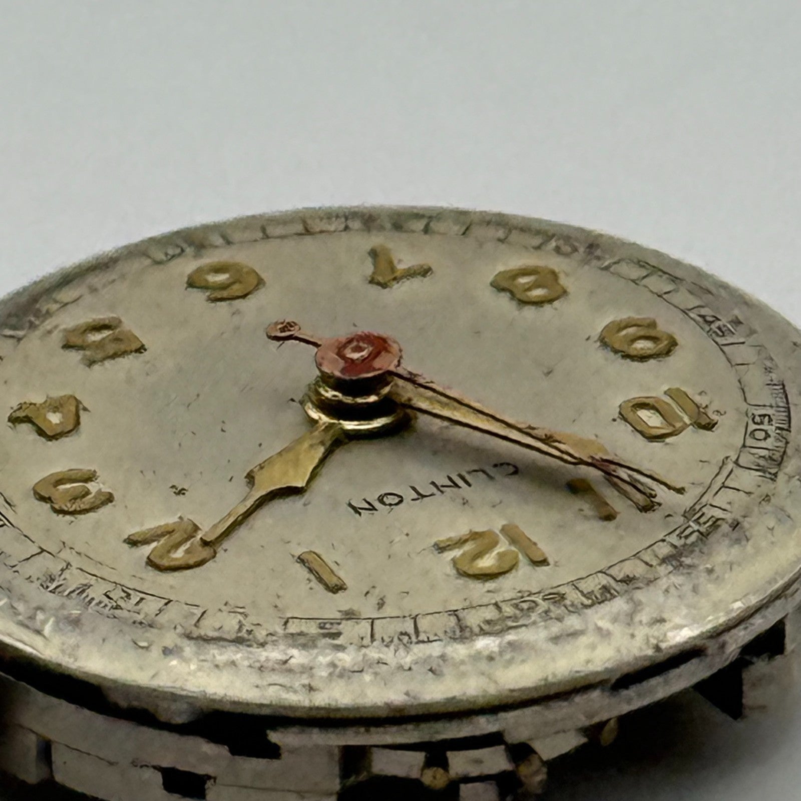 Clinton Sweep Seconds Watch Movement Running Manual Wind Vintage Parts 19.7mm